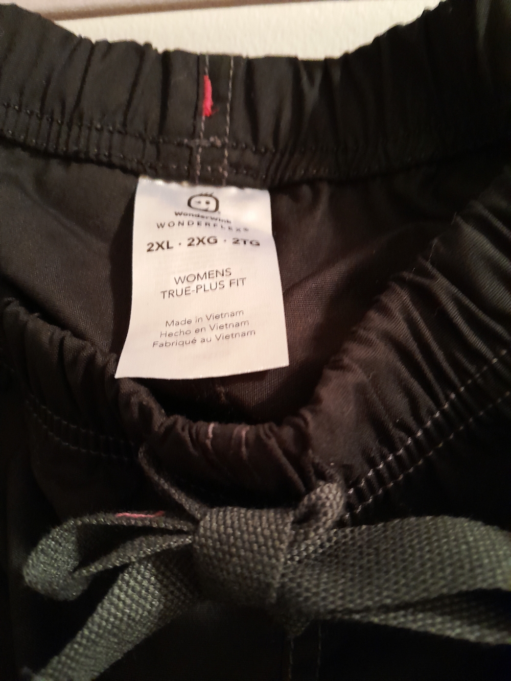WonderWink Black Cargo Scrub Pants - Picture 3 of 6